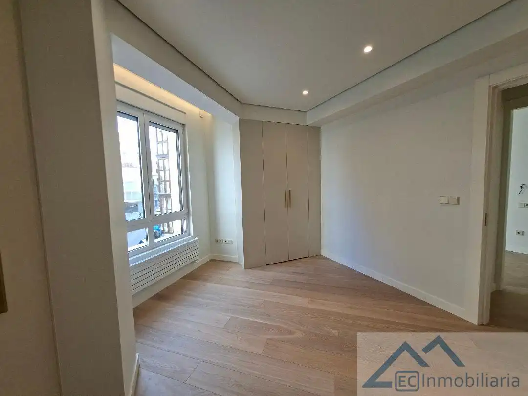 Habitación de Piso en venta en Santander con Calefacción y Trastero