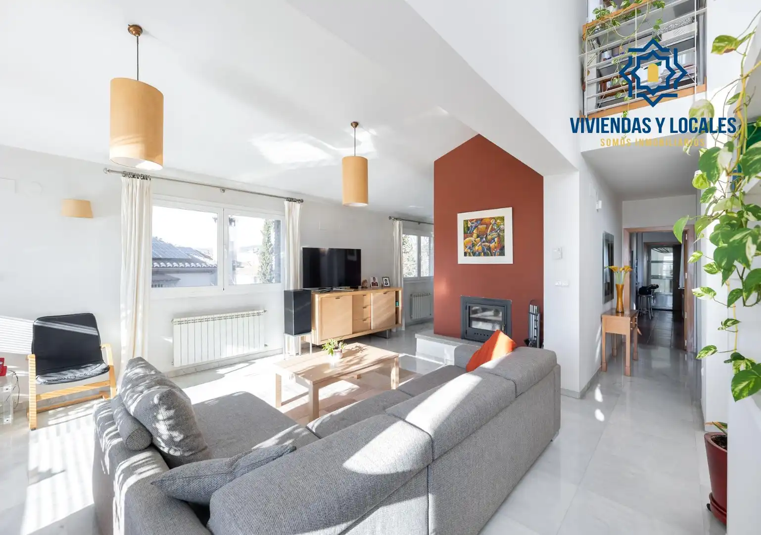 Sala d'estar de Casa o xalet en venda en Cájar amb Piscina