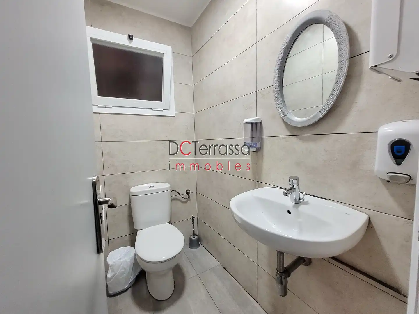 Local comercial en venda a Llevant, imagen 28