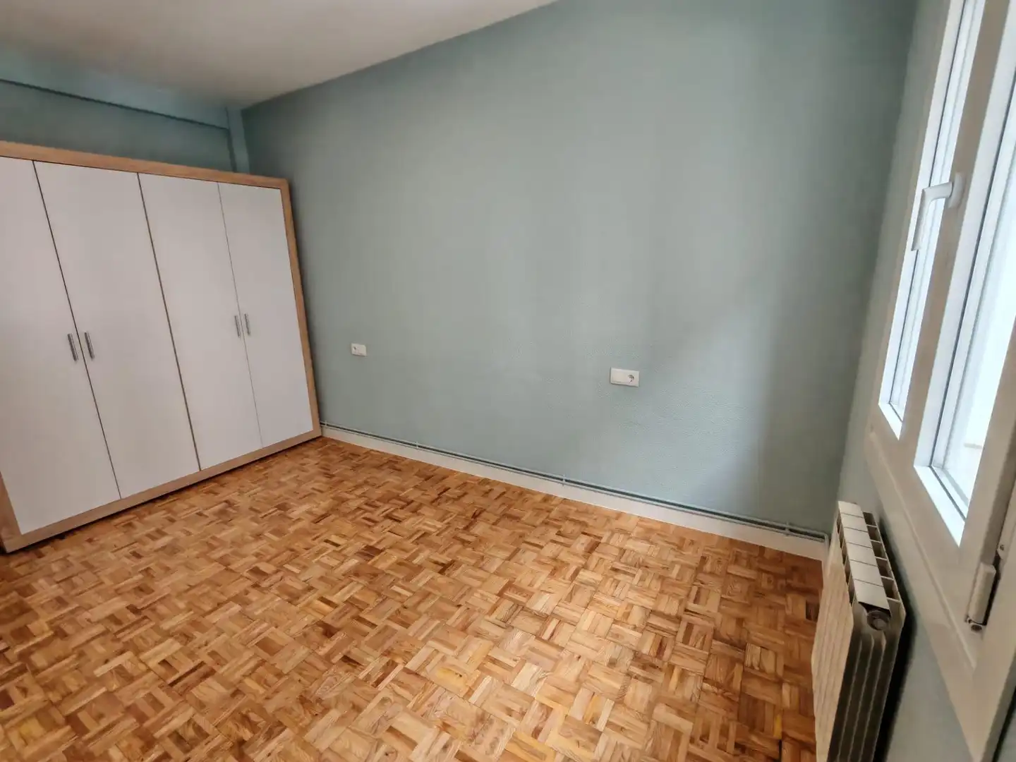 Piso de alquiler en Vigo  con Calefacción y Balcón