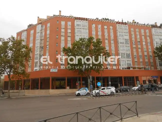 Flat for rent in Madrid  with Air Conditioner, Parquet flooring and Swimming Pool