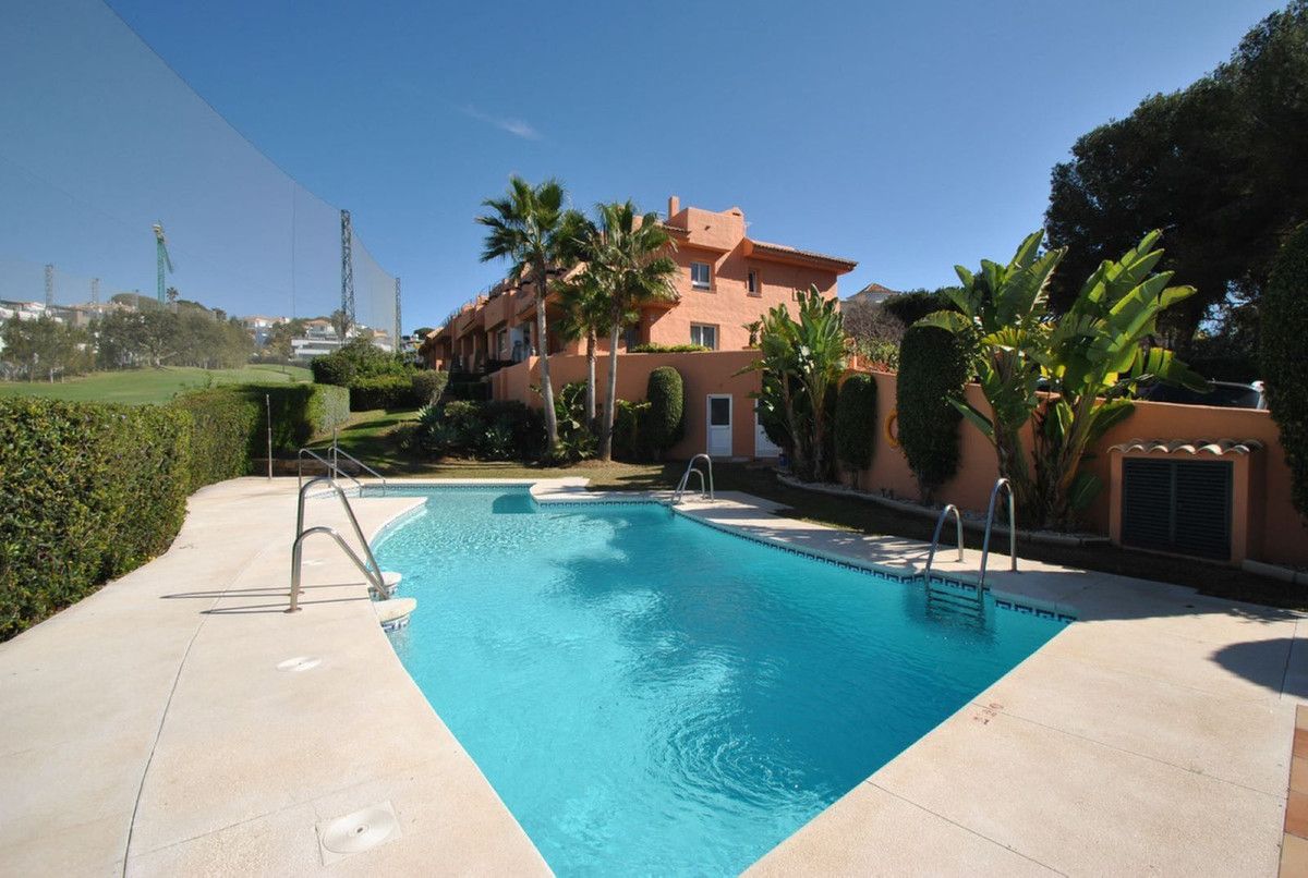 Jardí de Casa adosada en venda en Marbella amb Terrassa i Piscina comunitària