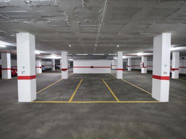 Single parking space for sale in Avenida Almería