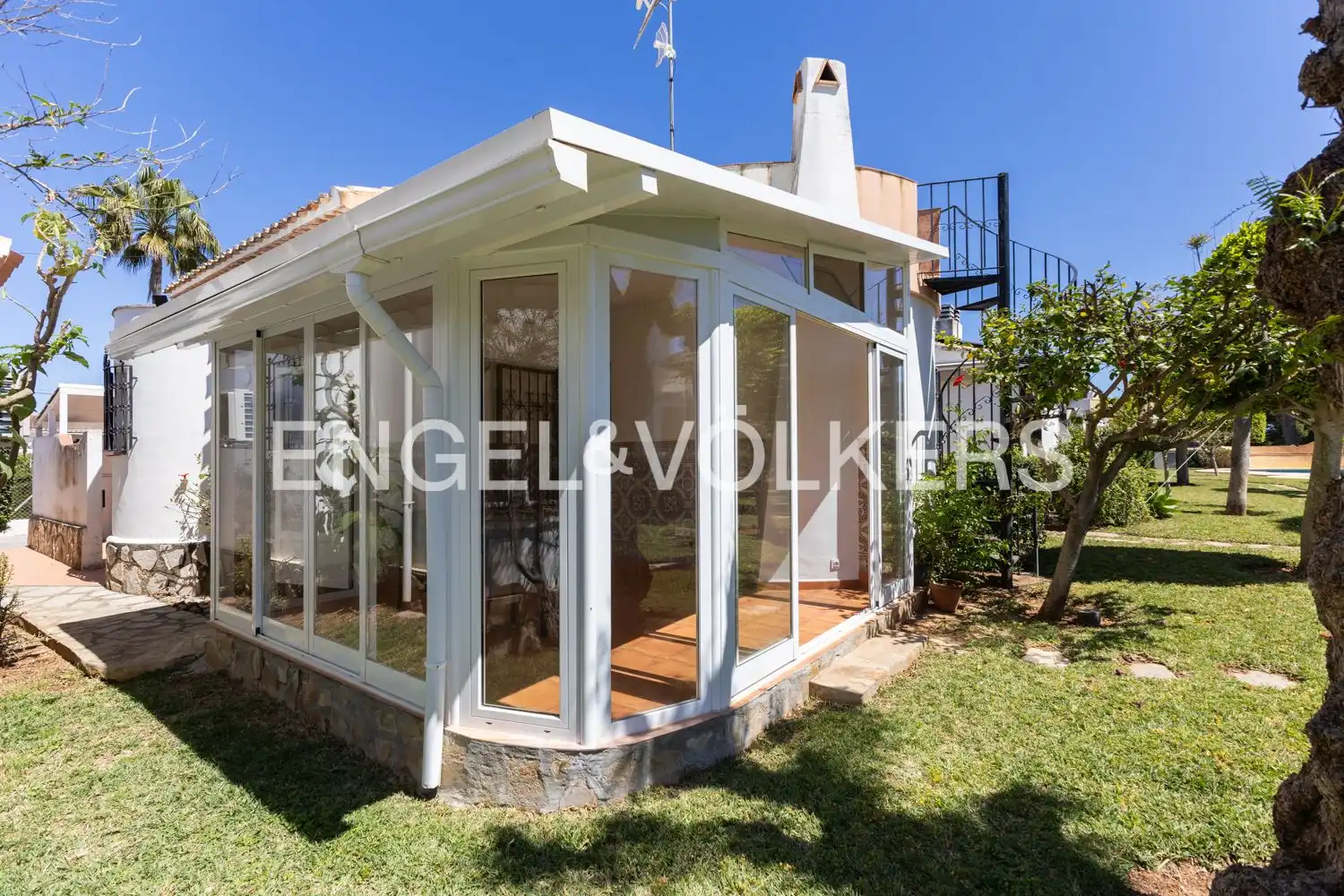 Vista exterior de Casa o chalet en venta en Dénia con Aire acondicionado, Calefacción y Jardín privado