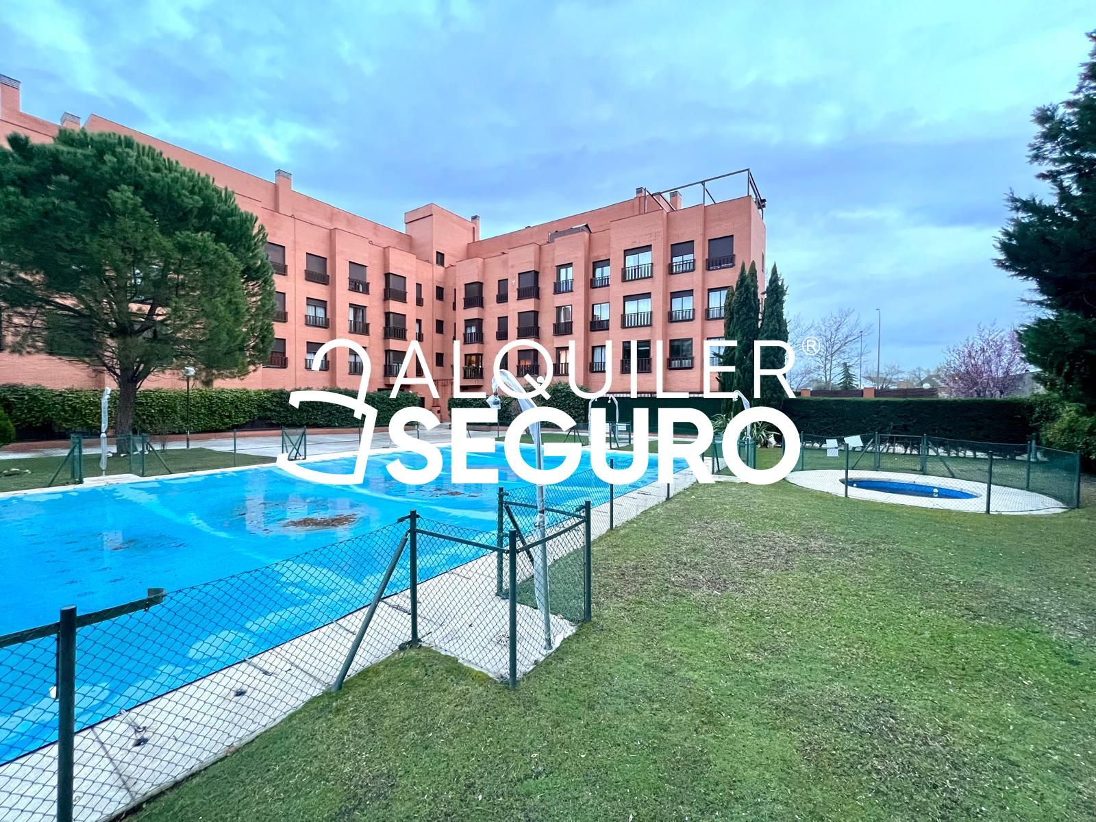 Pis de lloguer a de Babilonia, Aeropuerto