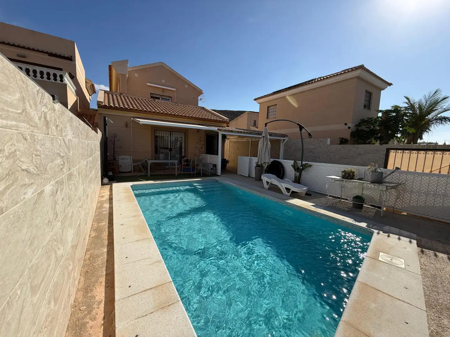 Villa avec terrasse à vendre à San Juan de los Terreros