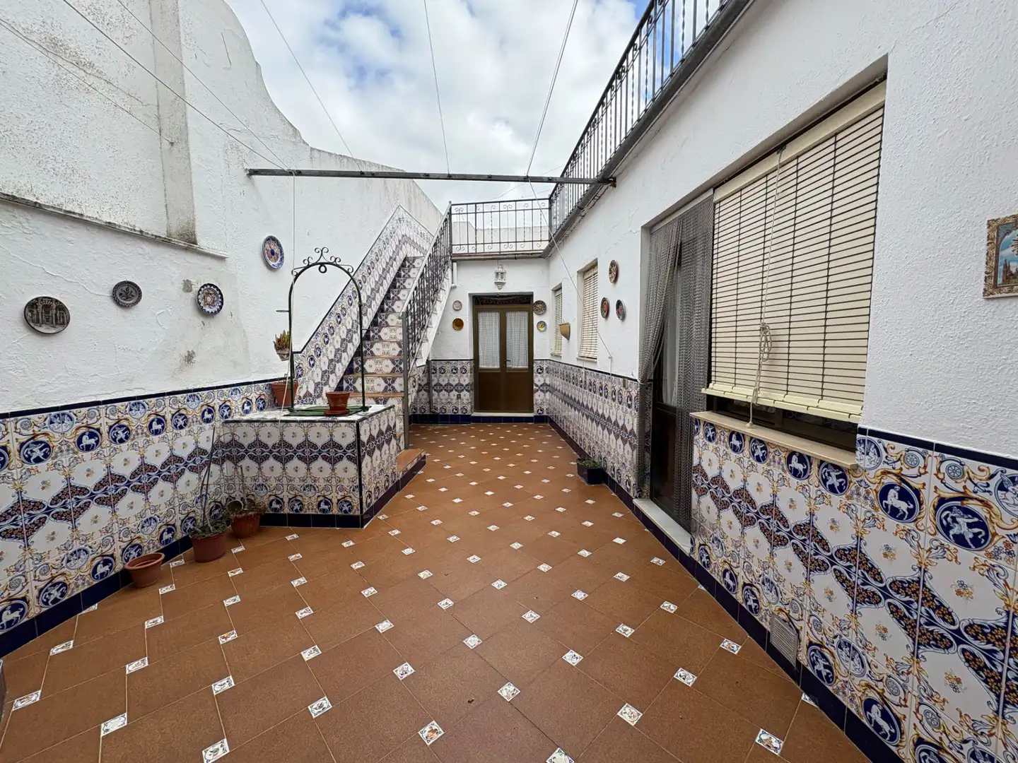 Houses for sale in Berlanga  with Air Conditioner, Terrace and Furnished