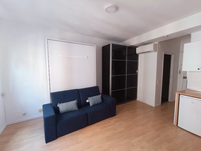 Dormitori de Estudi de lloguer en  Madrid Capital amb Aire condicionat, Calefacció i Parquet