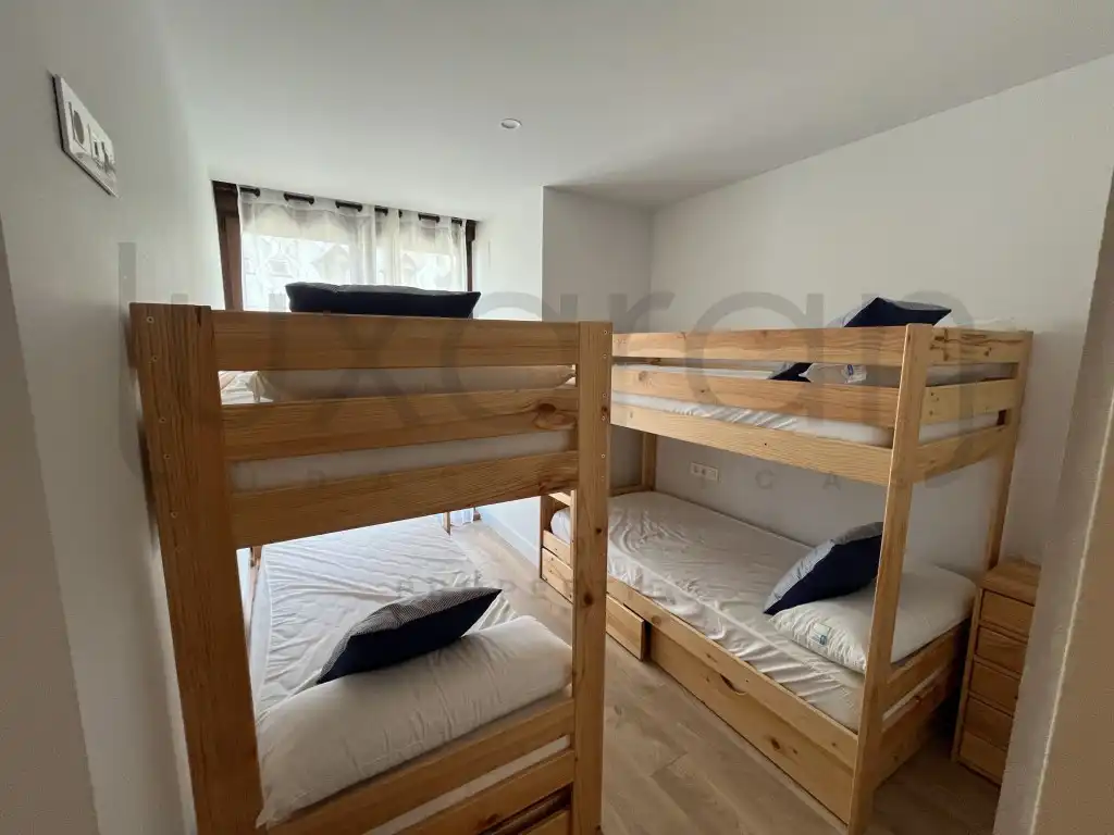 Dormitori de Apartament en venda en Naut Aran