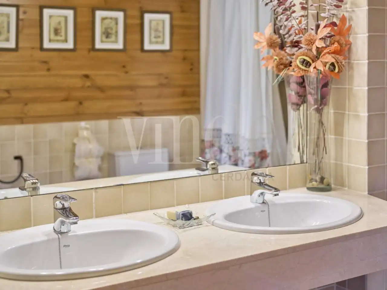 Bany de Casa o xalet en venda en Fontanals de Cerdanya amb Calefacció, Jardí privat i Parquet