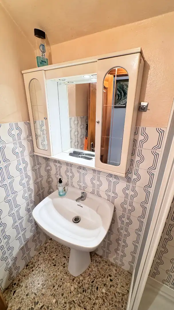Baño de Casa o chalet de alquiler en Carballo con Parquet, Trastero y Amueblado