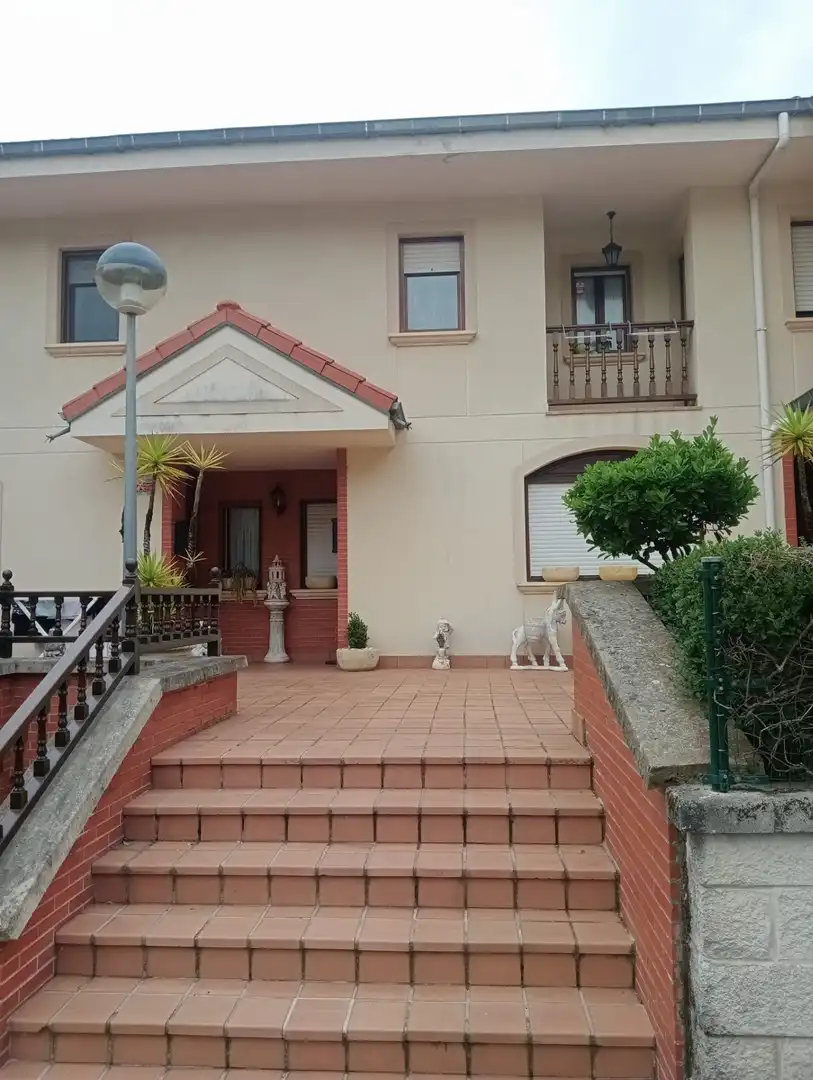 Terrassa de Casa o xalet en venda en Puente Viesgo amb Calefacció i Jardí privat