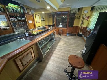 Local commercial à vendre à Moisés de León