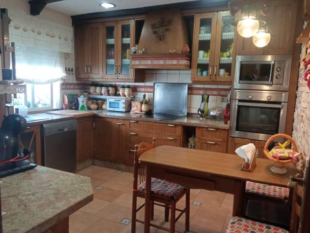 Casa-chalet en Venta en - en Constitución