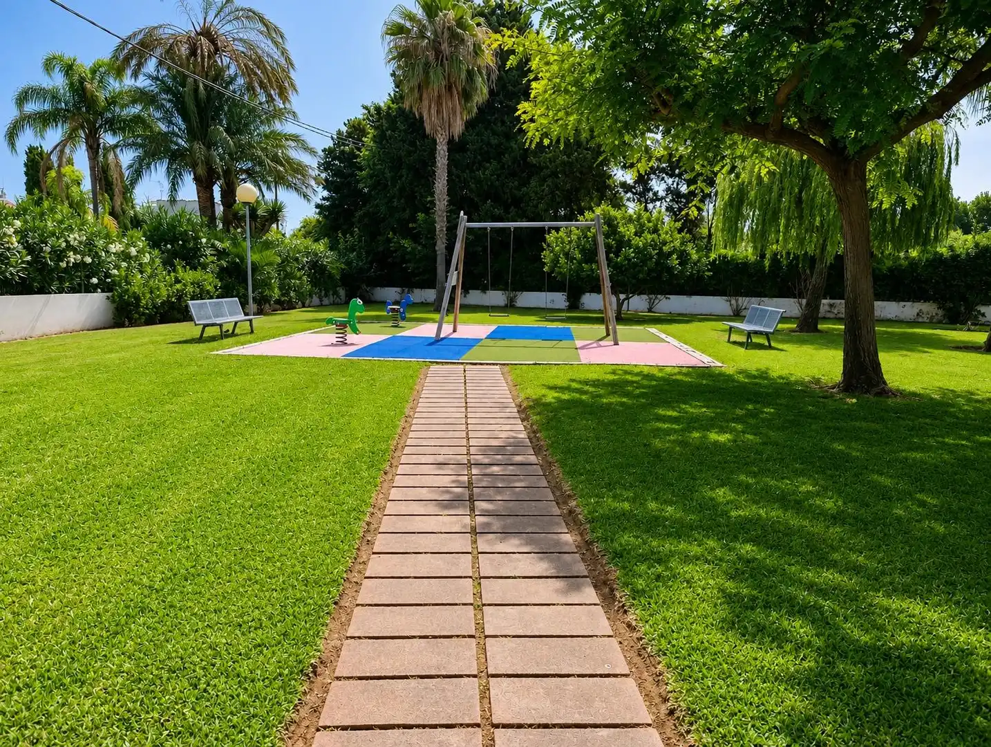 Jardí de Apartament de lloguer en Dénia amb Aire condicionat, Calefacció i Jardí privat