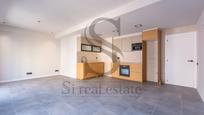 Exterior view of Flat for sale in Santa Coloma de Gramenet  with Terrace and Balcony