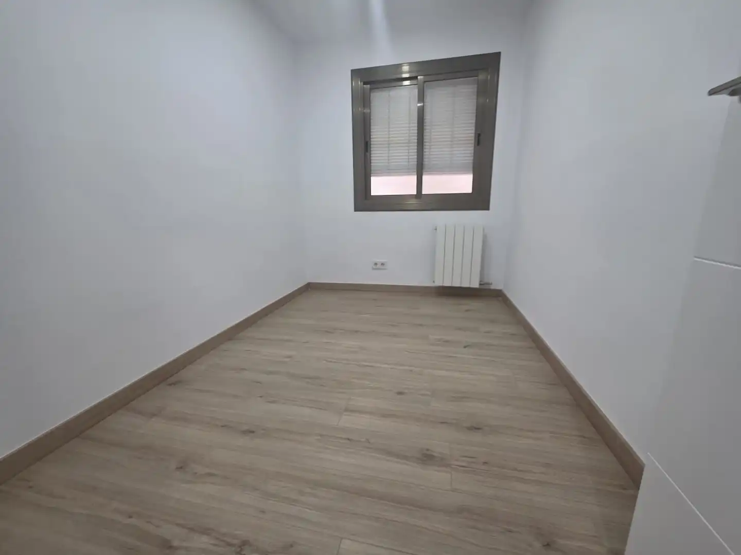 Dormitori de Pis en venda en Granollers amb Calefacció, Parquet i Balcó