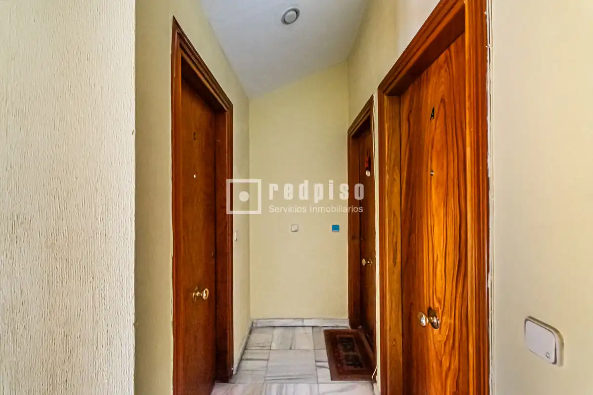 Study for rent in Madrid  with Air Conditioner, Parquet flooring and Terrace