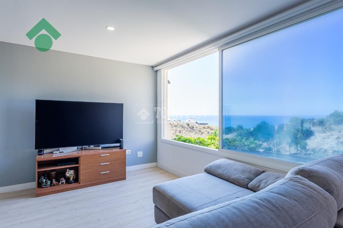 Single-family semi-detached for sale in Almayate