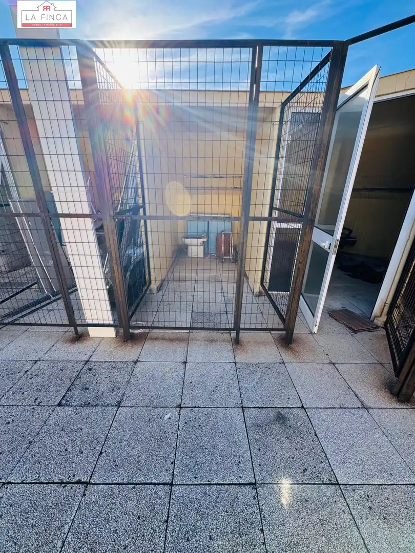 Vista exterior de Pis en venda en Málaga amb Aire condicionat, Traster i Balcó