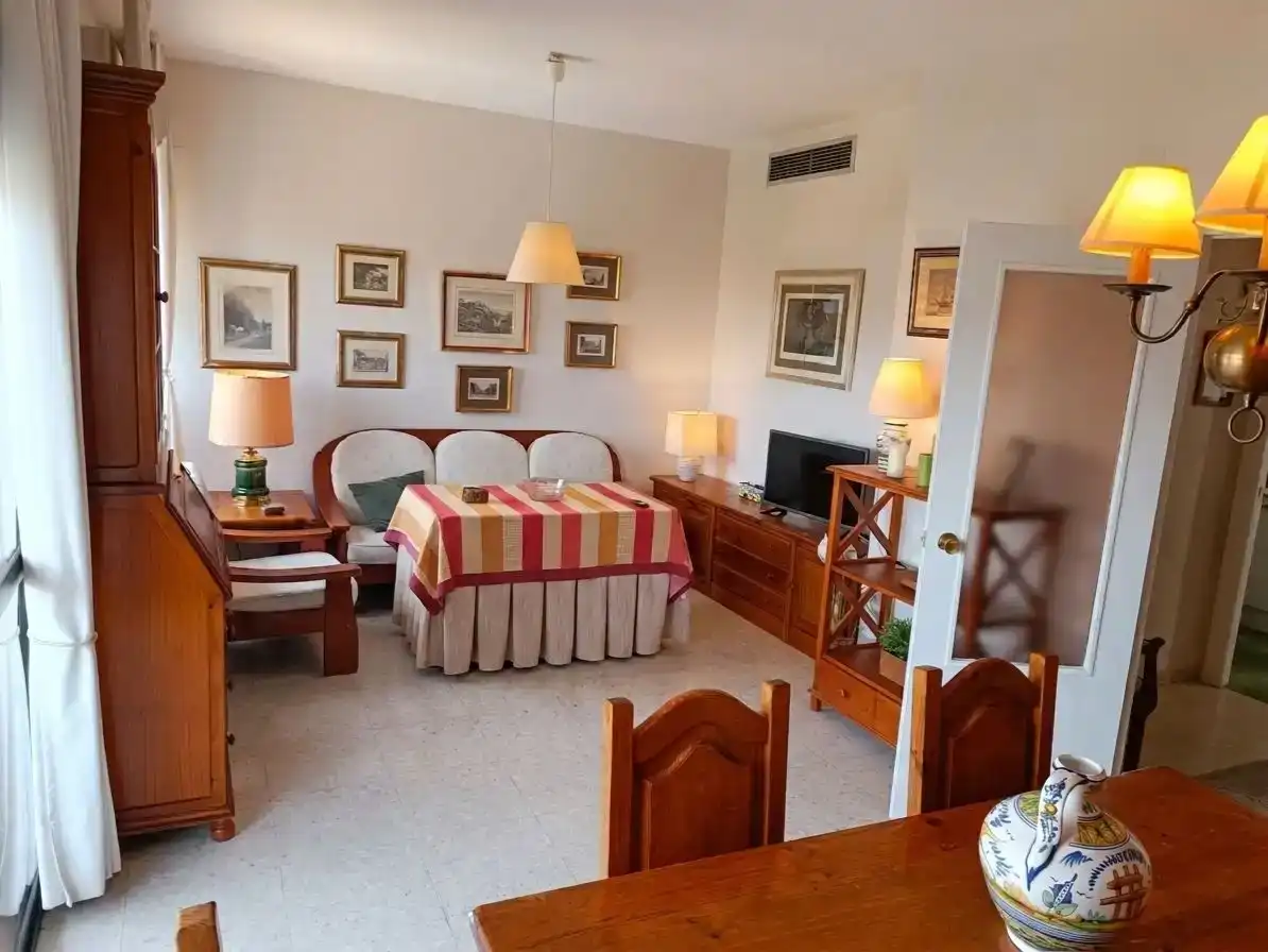 Wohnzimmer von Wohnung zur Miete in Sevilla mit Klimaanlage, Schwimmbad und Möbliert