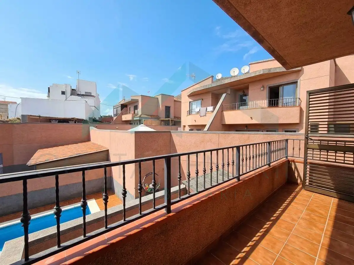 Casa amb piscina en venda a Calle Zaragoza, imagen 14