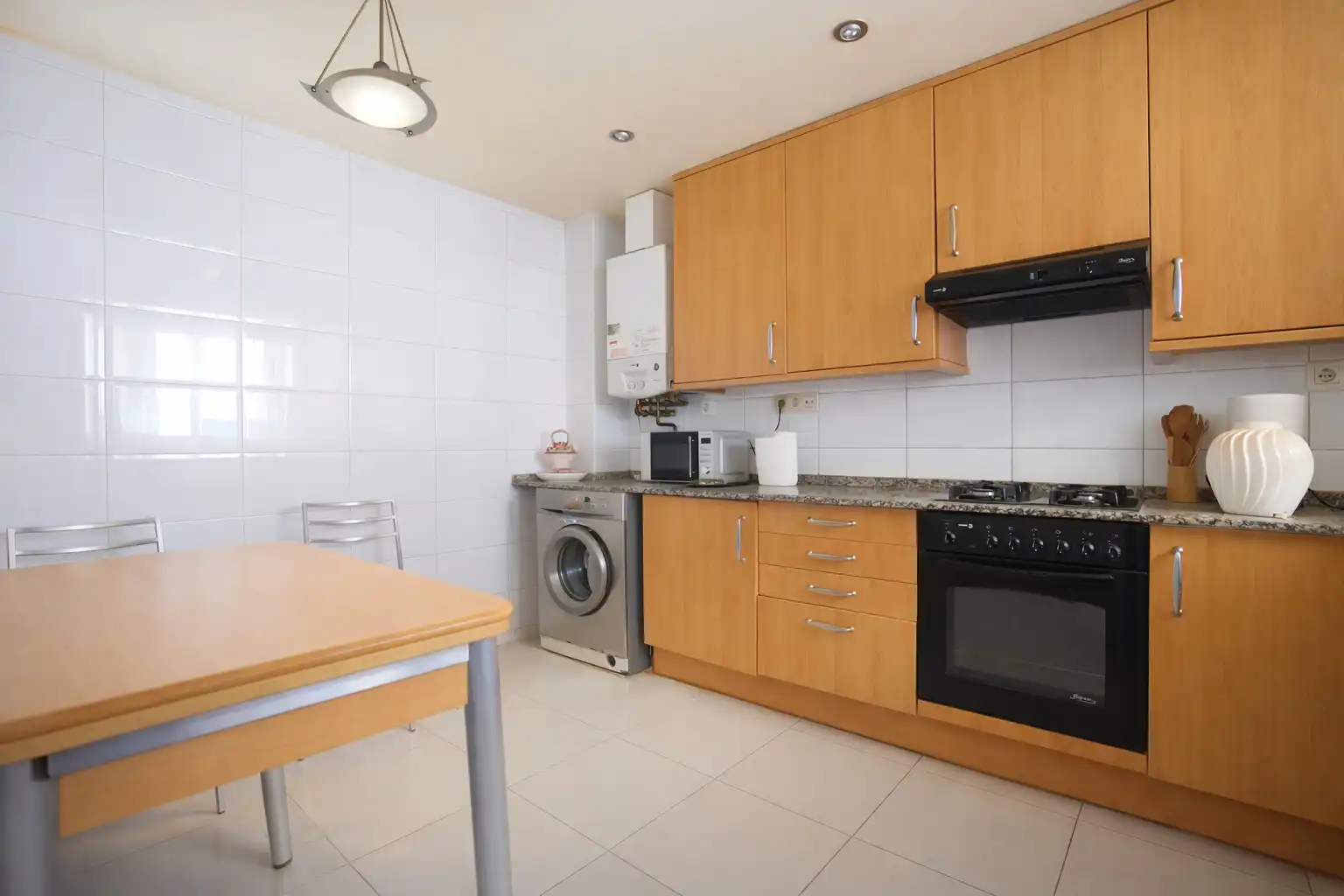 Küche von Maisonette zum Verkauf in Reus mit Klimaanlage, Heizung und Privatgarten