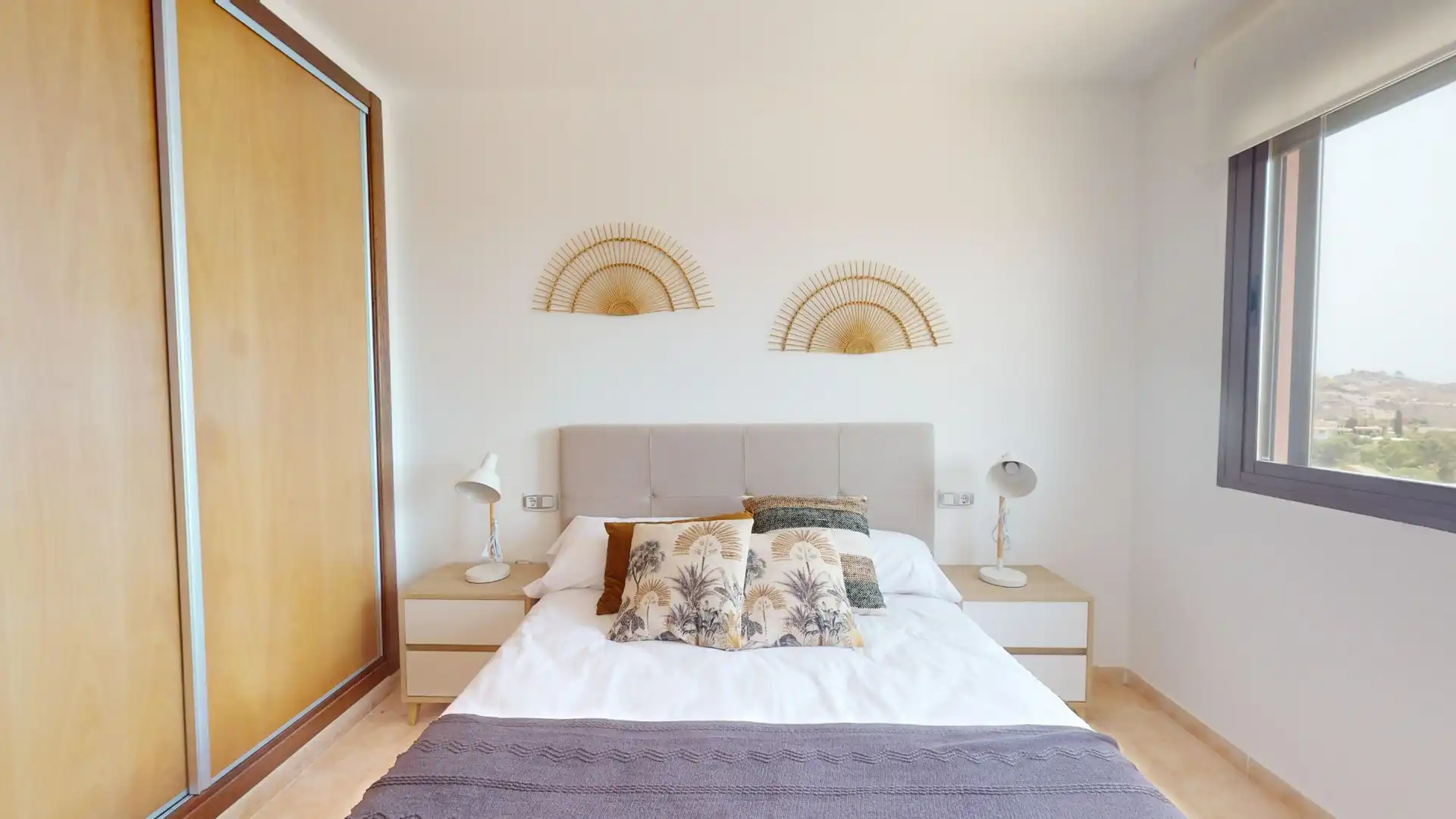 Habitación de Apartamento en venta en Águilas con Aire acondicionado, Terraza y Piscina