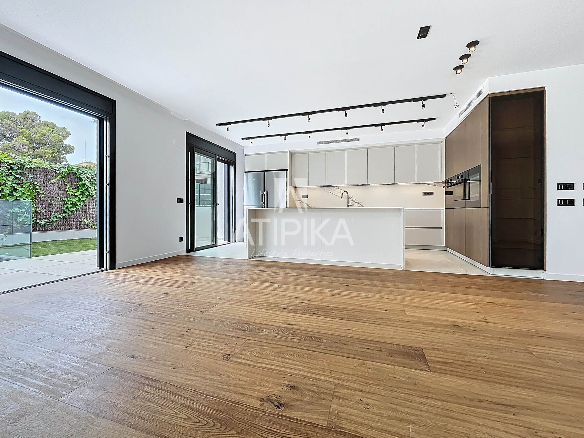 Cuina de Pis en venda en Sitges amb Aire condicionat, Calefacció i Parquet