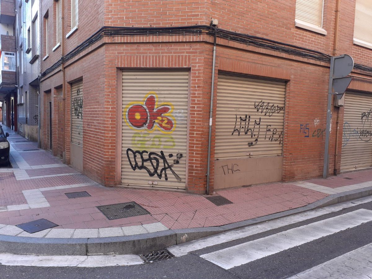 Geschaftsraum zur Miete in Padre Manjón, 49, Delicias