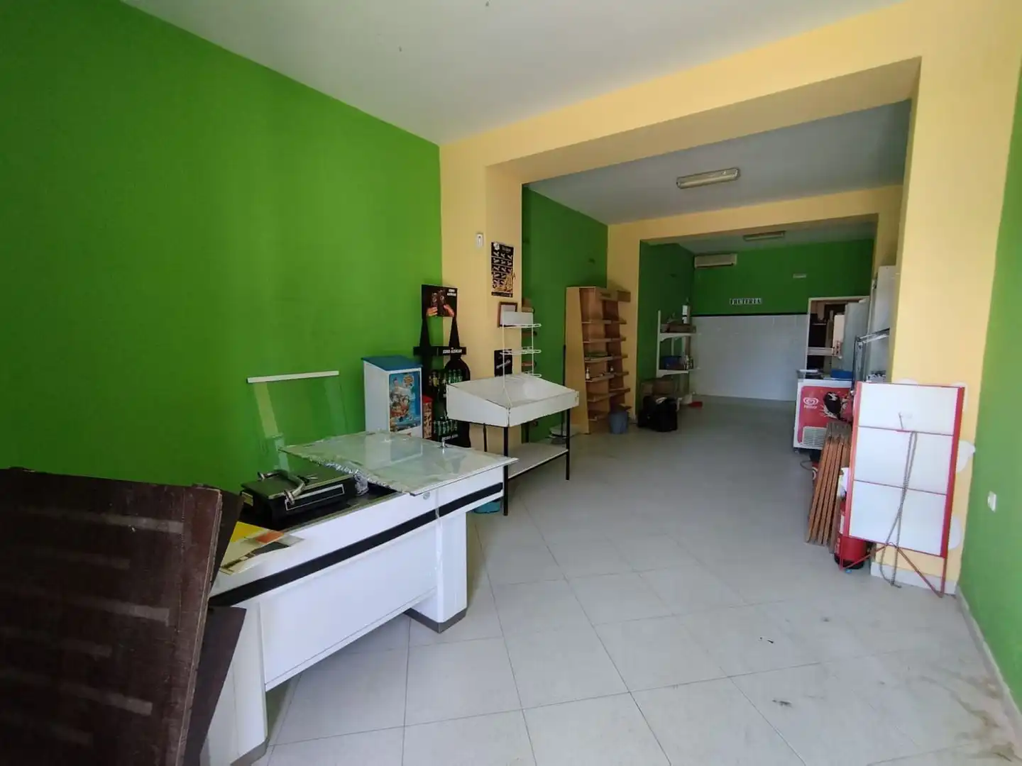 Local en venta en FONTANILLA, 22, Beas