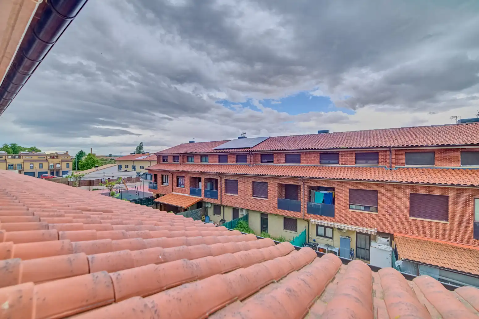 Vista exterior de Casa adosada en venta en Olite / Erriberri con Calefacción, Jardín privado y Parquet