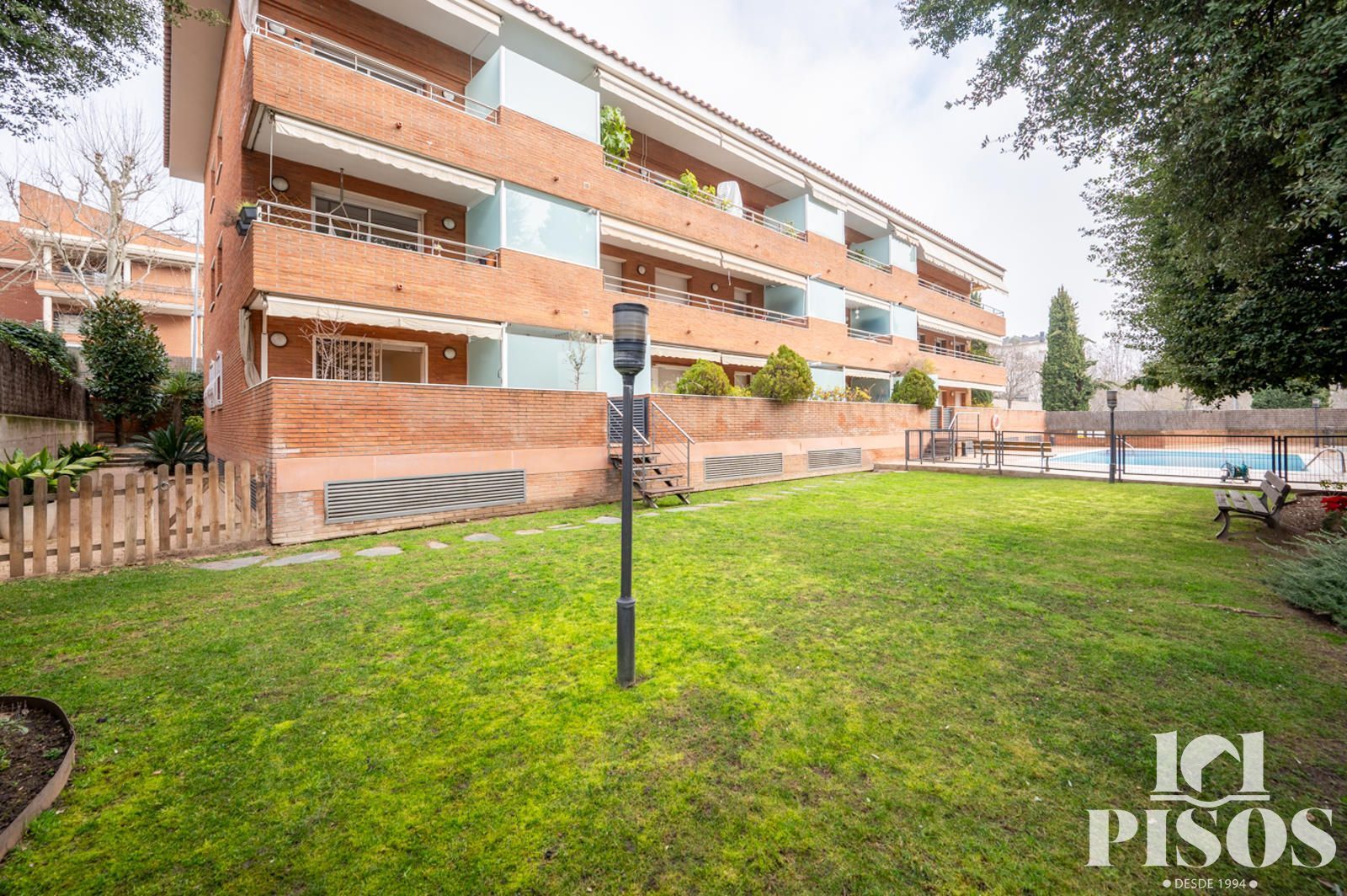 Exterior view of Flat for sale in Sant Cugat del Vallès  with Air Conditioner, Heating and Terrace