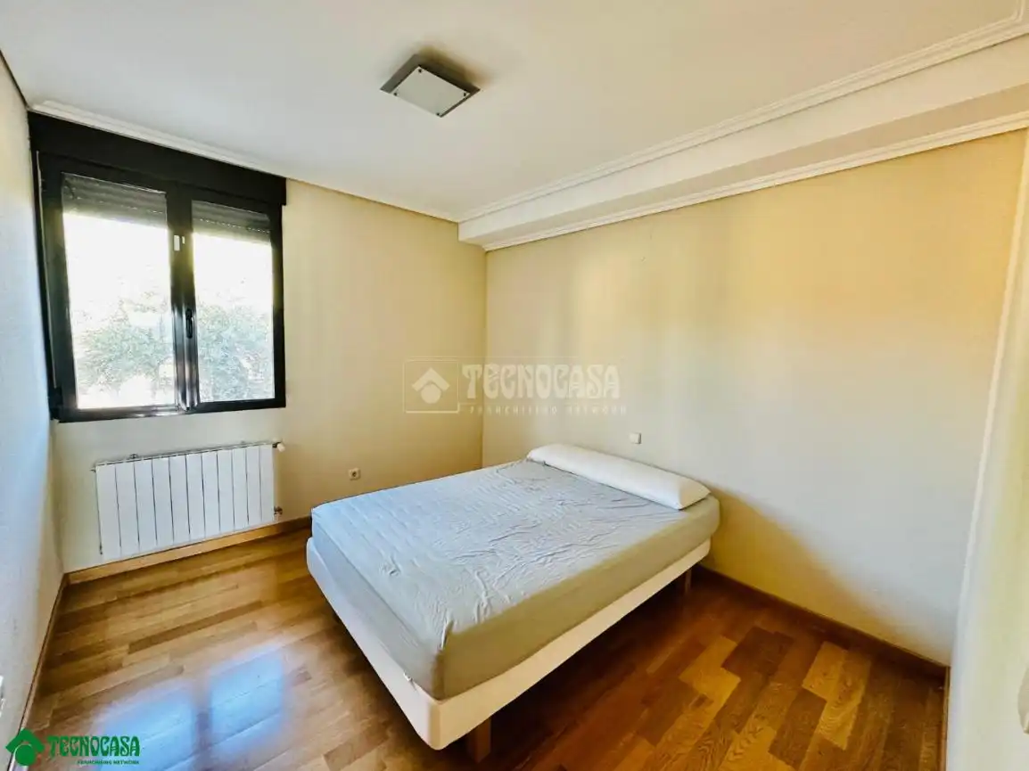 Habitación de Casa o chalet en venta en Layos con Calefacción y Jardín privado