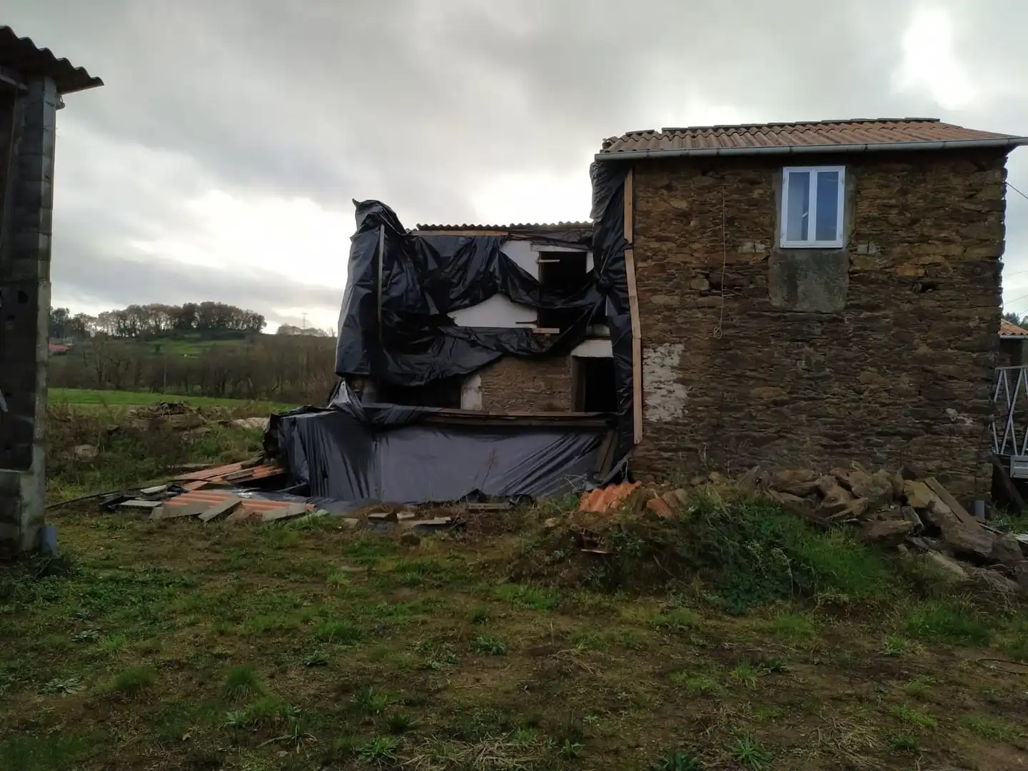 Vista exterior de Casa o chalet en venta en Santiago de Compostela 
