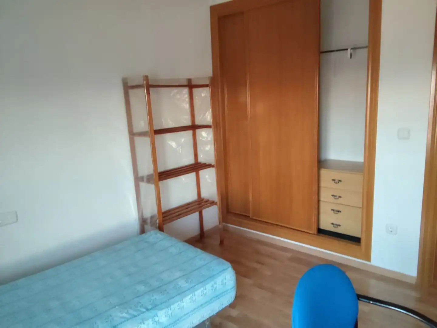 Dormitori de Pis en venda en Albacete amb Calefacció, Parquet i Terrassa