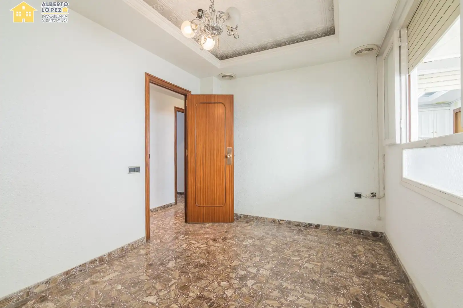 Ático en venta en Elche / Elx con Terraza y Balcón
