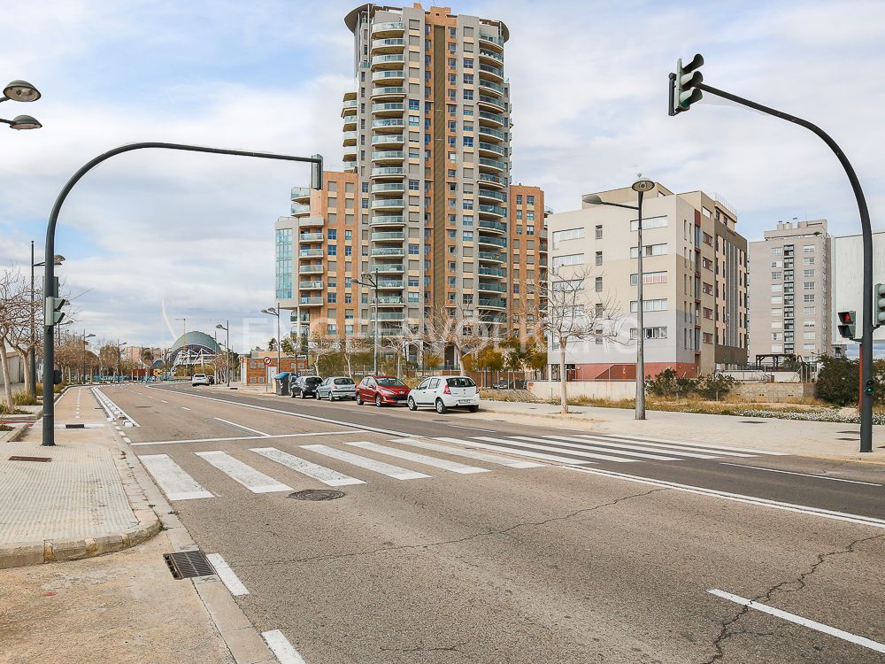 Vista exterior de Apartament en venda en  Valencia Capital amb Aire condicionat, Calefacció i Parquet