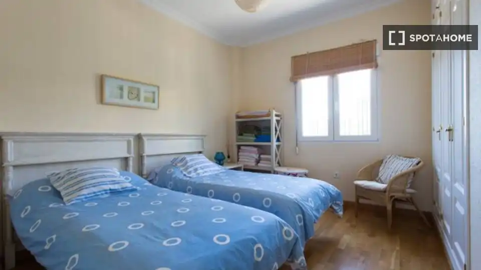 Room in Almensilla