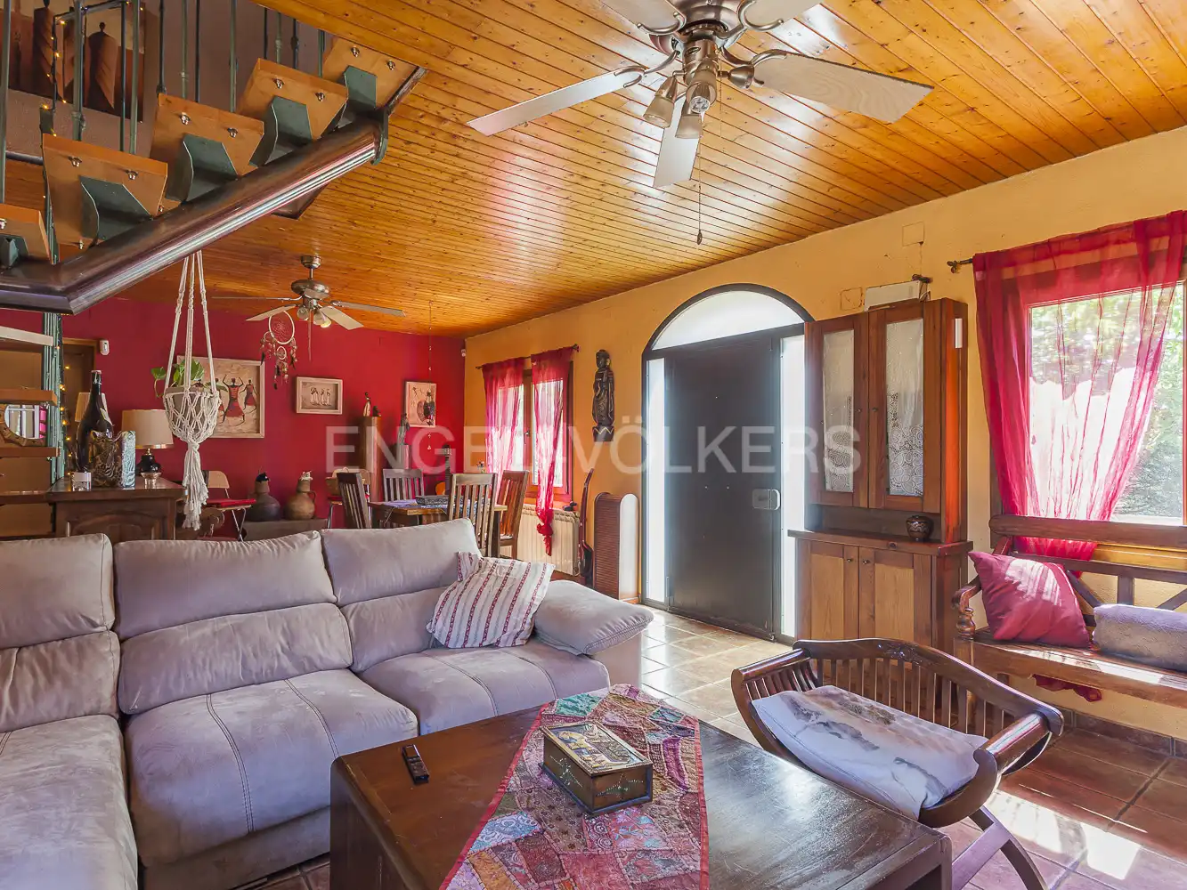 Sala d'estar de Finca rústica en venda en Sentmenat amb Calefacció, Jardí privat i Parquet