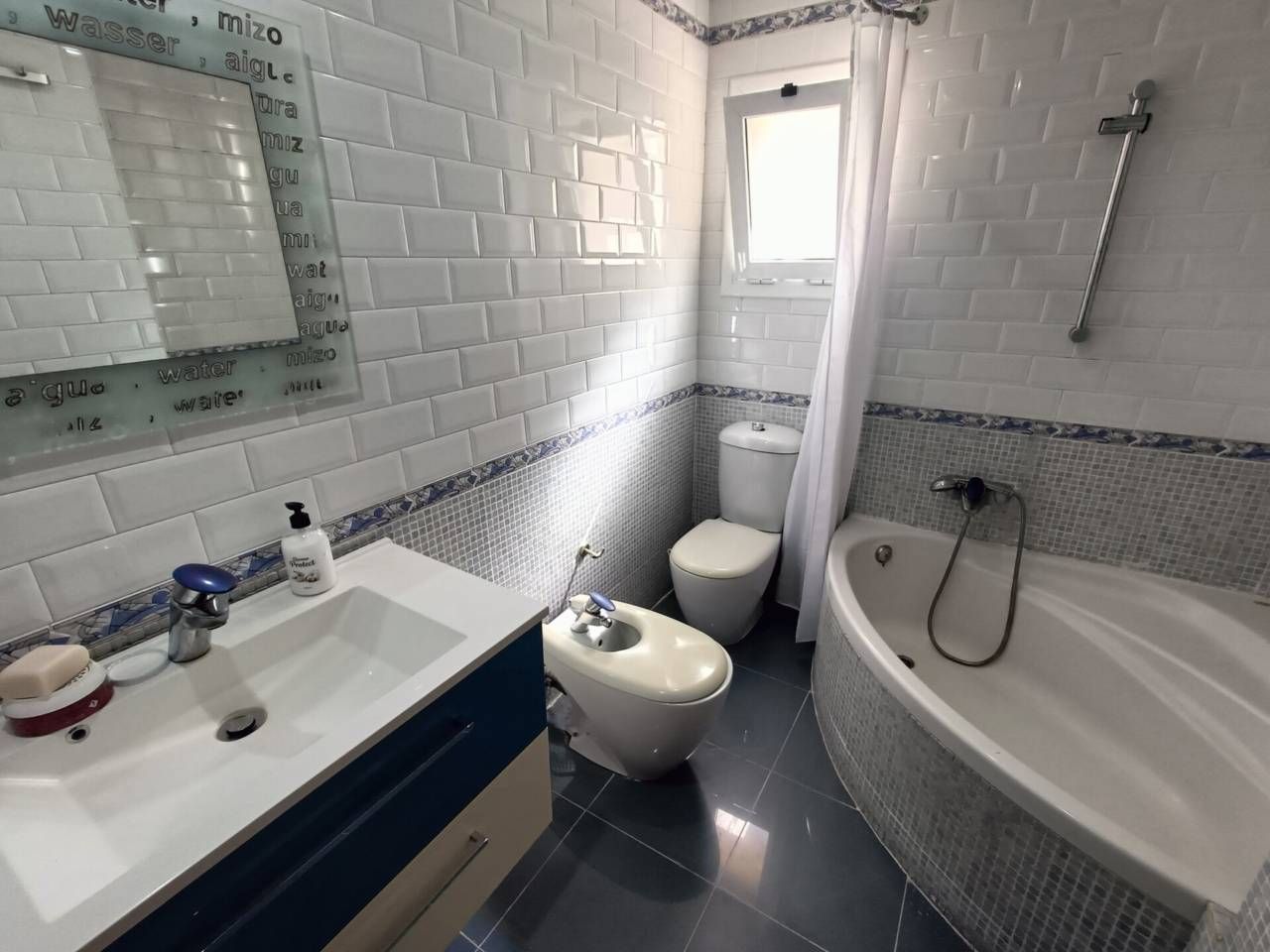 Flat for sale in Dalt dels Banús, Santa Rosa
