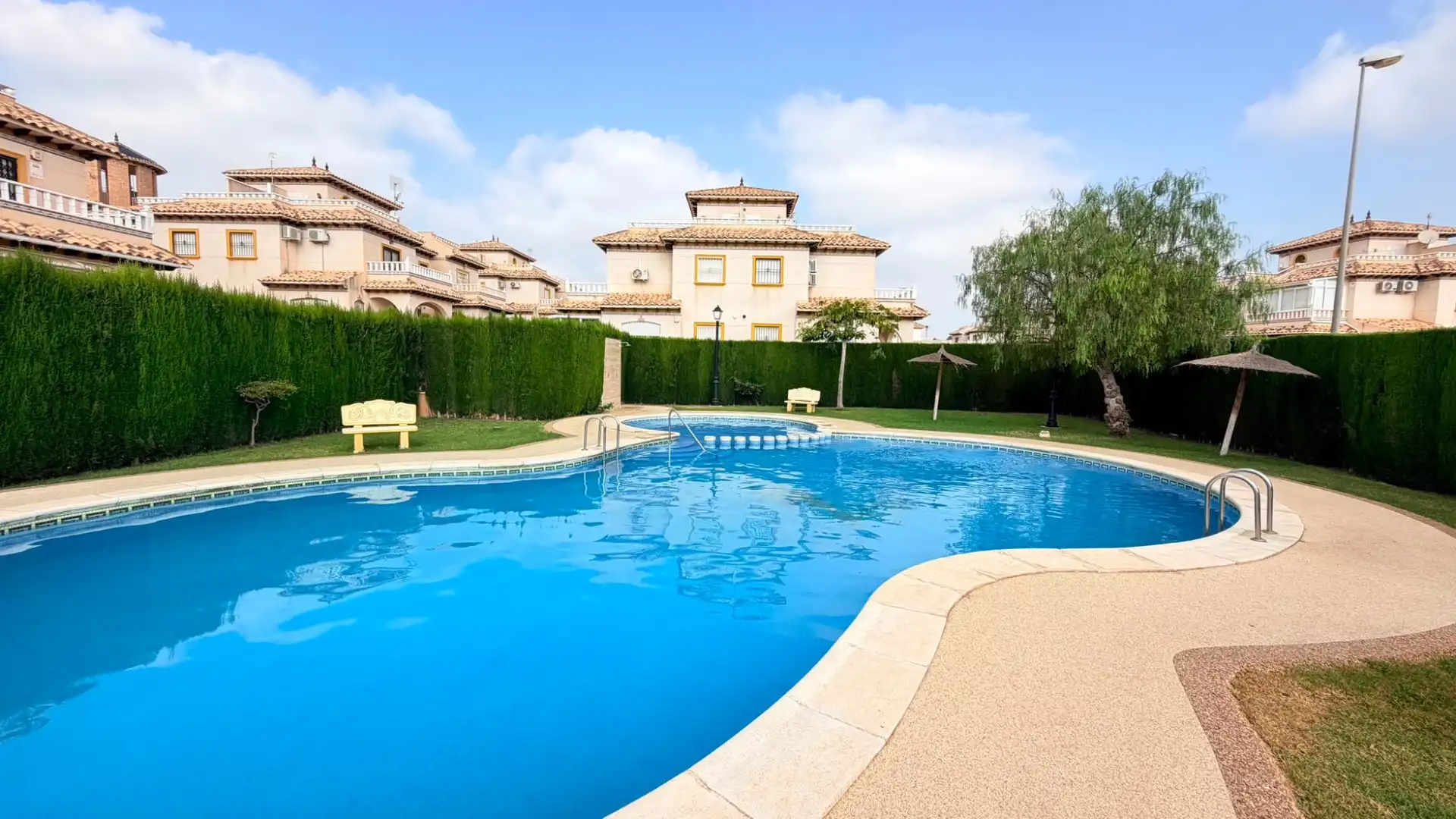 Swimming pool of Detached homes for sale in Orihuela  with Air Conditioner, Private garden and Terrace