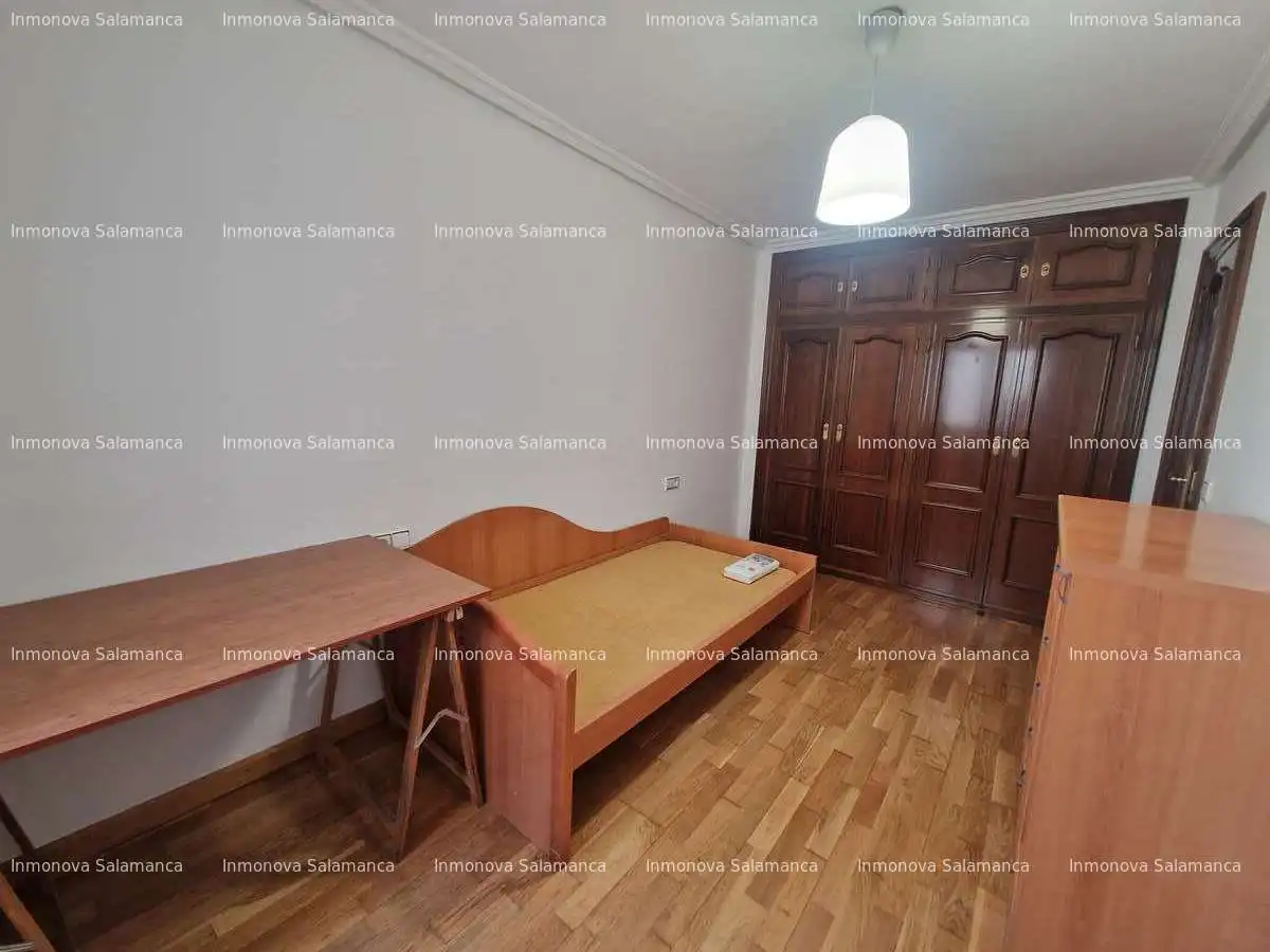 Habitación de Piso de alquiler en Salamanca con Calefacción y Amueblado