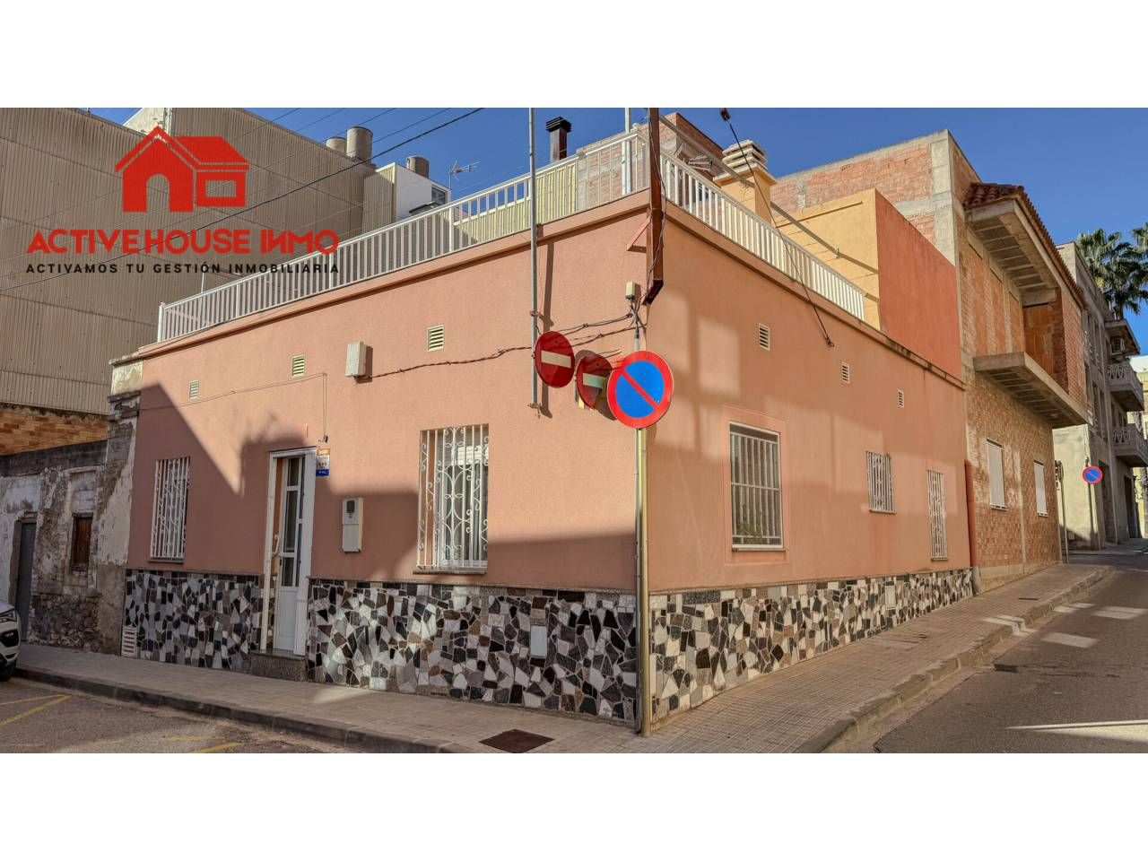 Exterior view of House or chalet for sale in Sant Carles de la Ràpita  with Air Conditioner, Terrace and Furnished