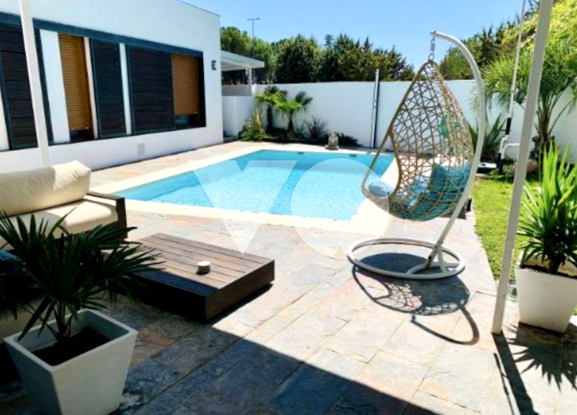 Piscina de Casa o xalet en venda en Villanueva del Pardillo amb Aire condicionat, Calefacció i Jardí privat