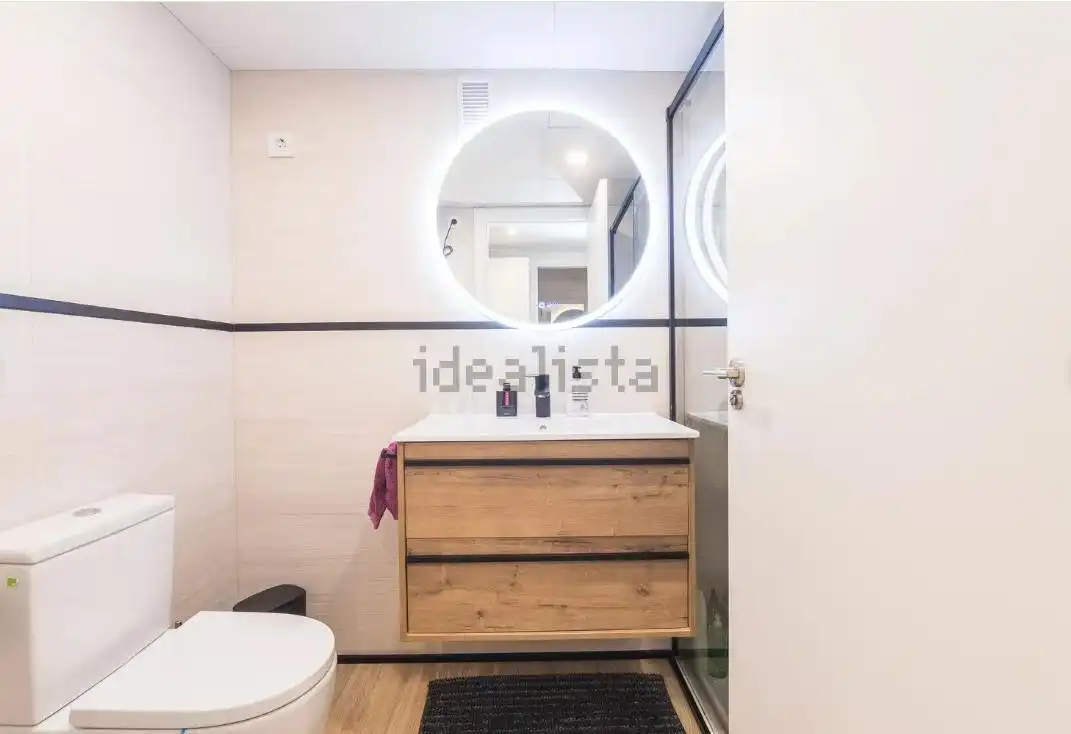 Bathroom of Flat for sale in Alicante / Alacant  with Air Conditioner, Heating and Storage room