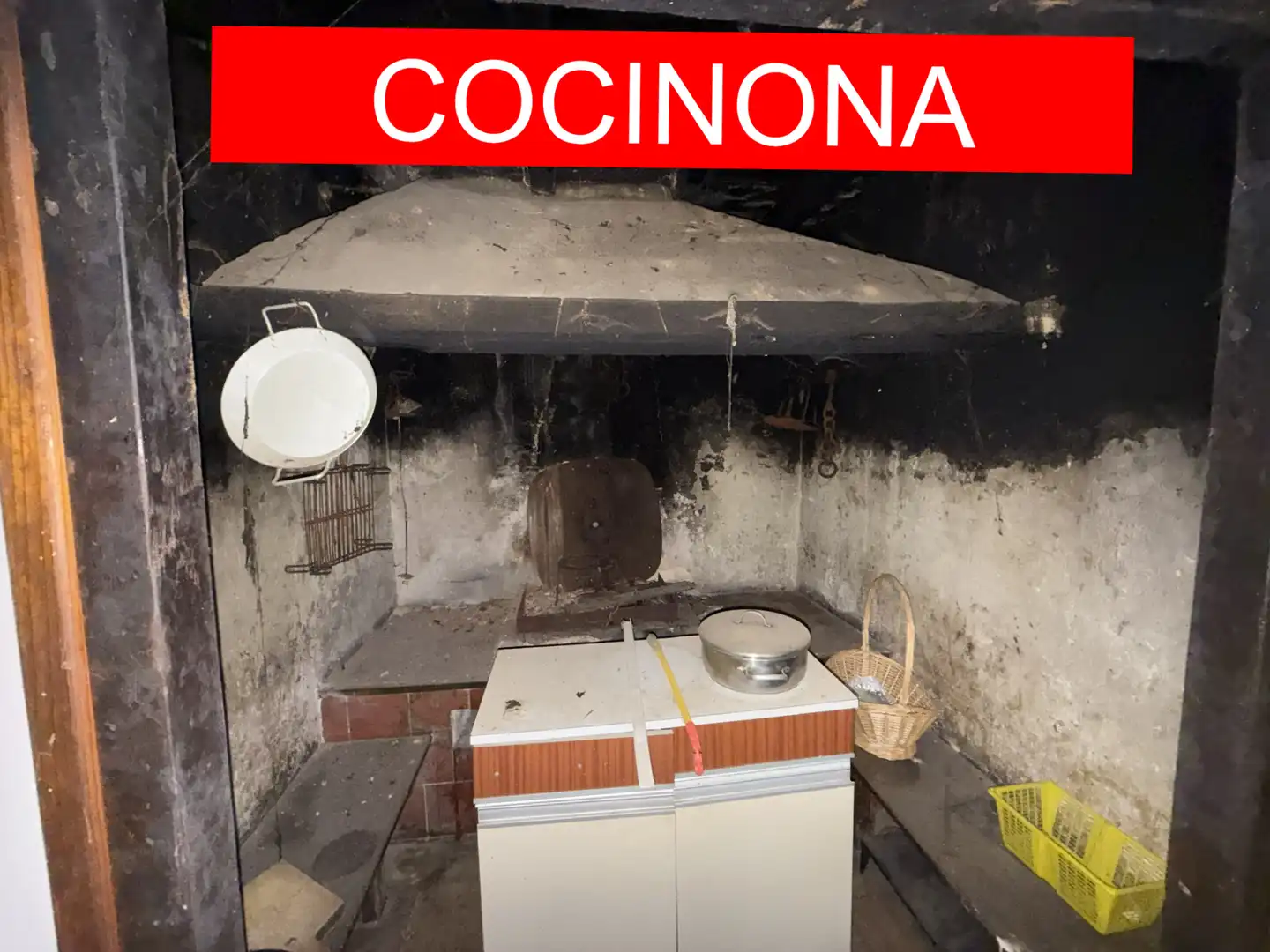 Cocina de Casa adosada en venta en Campoo de Enmedio con Jardín privado, Terraza y Trastero