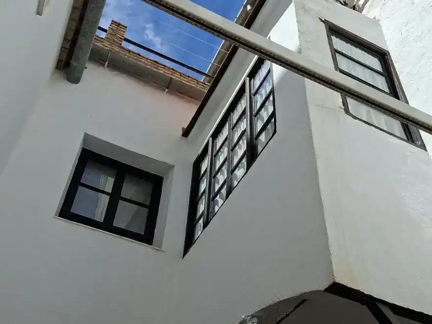 Vista exterior de Casa adosada en venda en Estepa amb Aire condicionat i Balcó