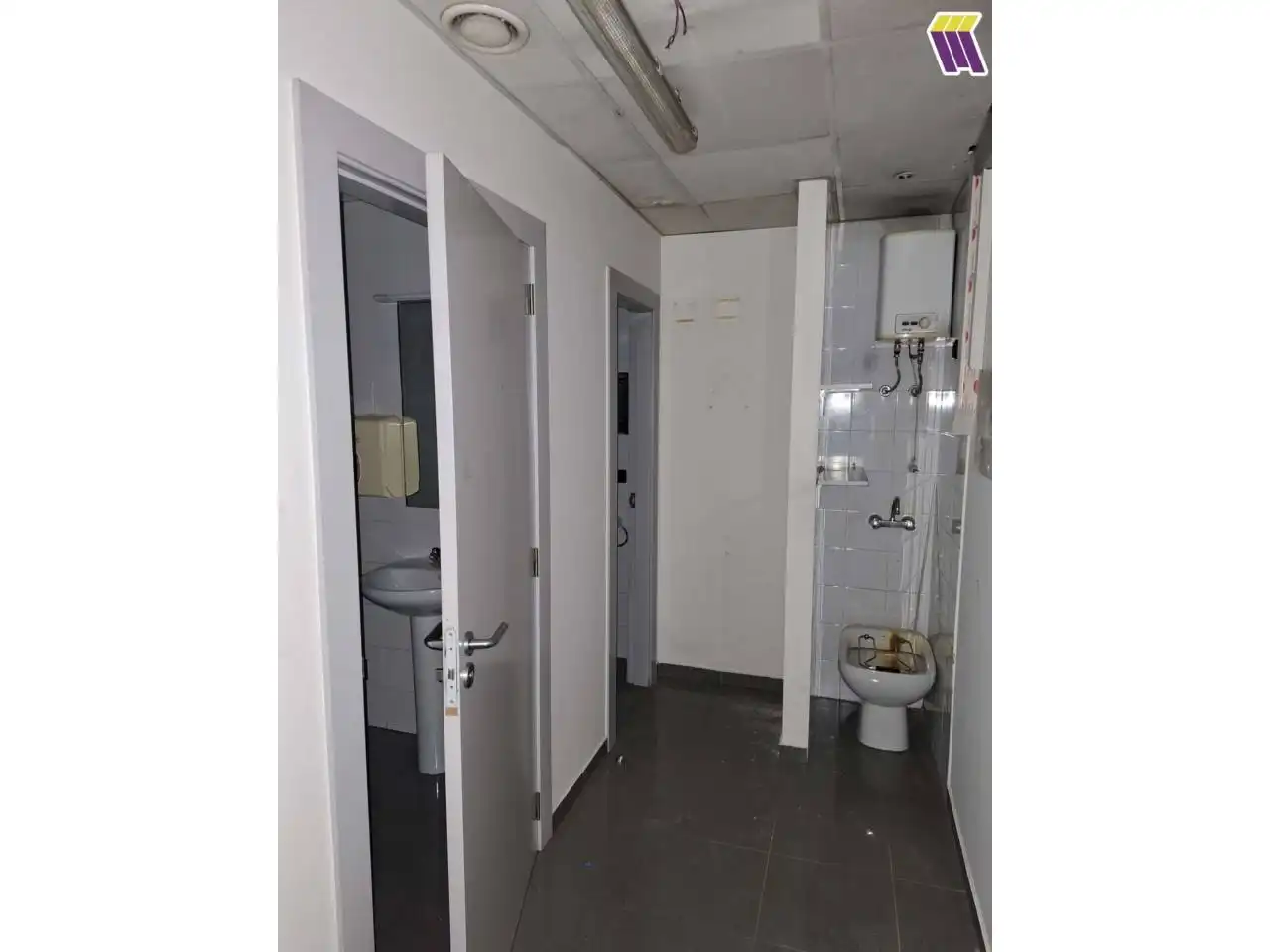 Local en venta en Avenida Doctor Tourón, 25, Vilagarcía