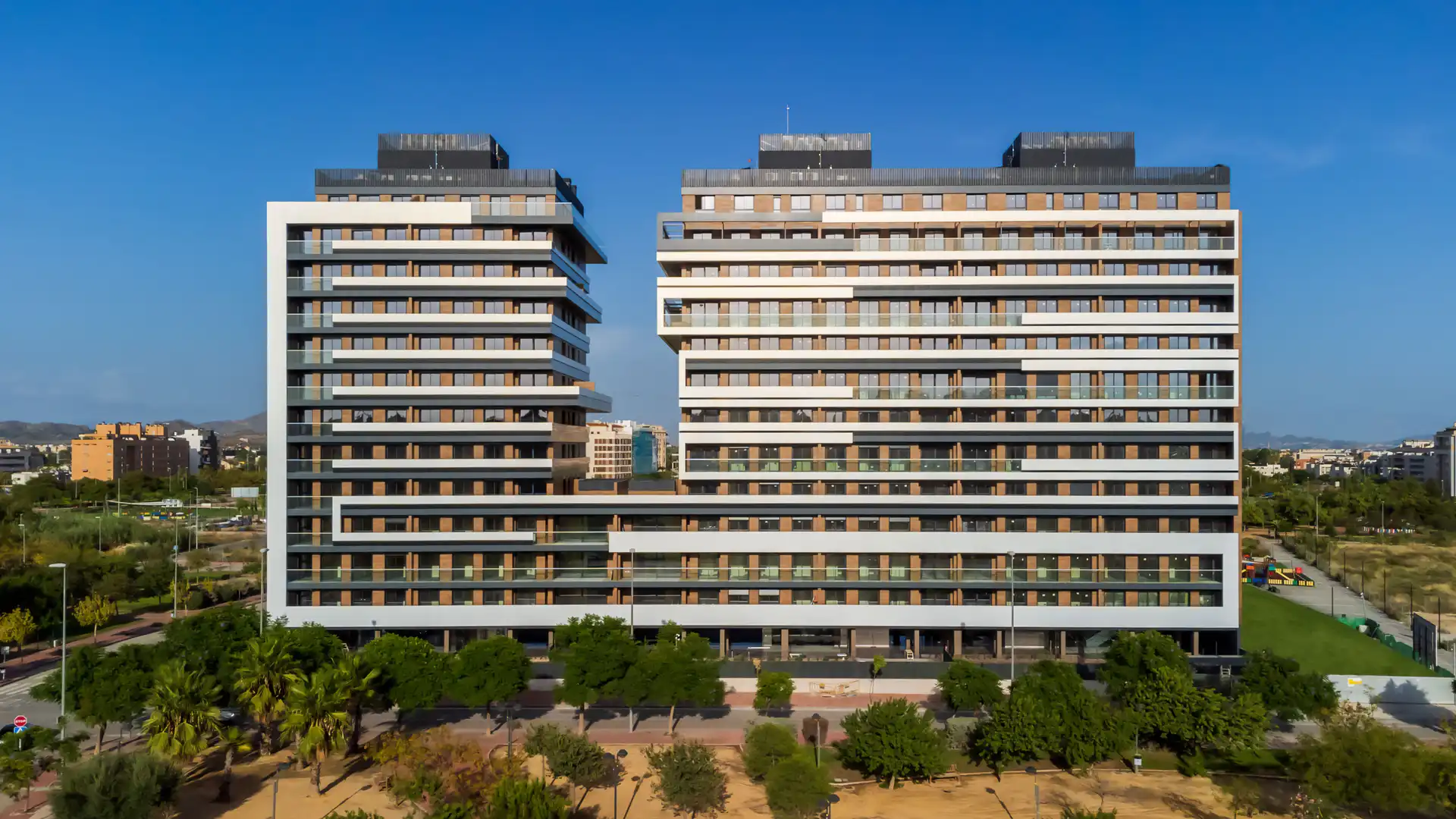 Vista exterior de Ático en venta en Murcia con Aire acondicionado, Calefacción y Jardín privado